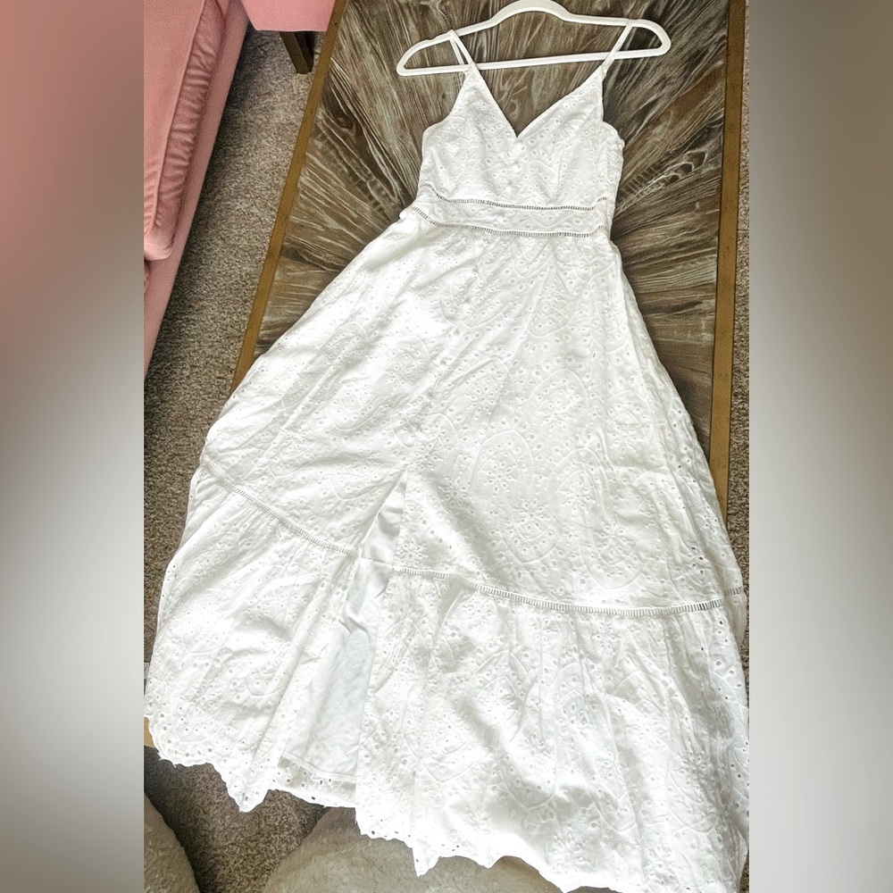 Maxi white v-neck pearl embroidered summer dress XS / US4